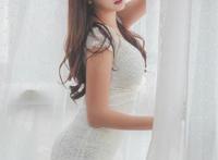 身材丰满的极品性感长腿美女诱惑私房照