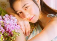 阳光下楚楚动人的美女图片第一辑