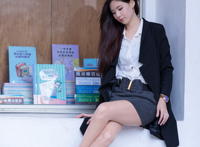 老师把我带进她房间 李毅吧干班主任