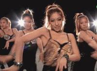 h漫永恒的维纳斯圣斗士 圣斗士潘多拉被轮图 纱织星矢搂抱