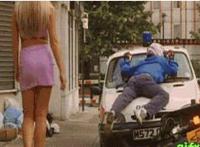 给老师揉腿神到大腿 学生帮老师揉腿的电影 帮老师揉腿手滑