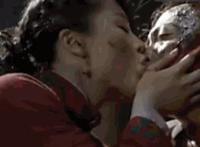 吃了禁果动态图 手机观看初尝禁果图片 高中生吃禁果