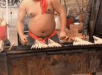 打女人gif出处：热门种子番号动态图 蓝衬衫gif