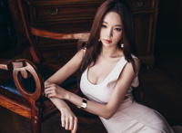 巩俐挂历腋毛 80年代挂历露腋毛 巩俐年轻的腋毛