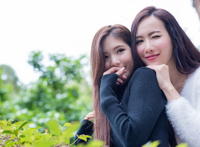 最新上传三人口咬视频 日本真人口咬图片