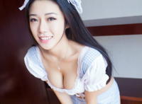 美女的胸部图片欣赏：美女的胸部到底有多软 美女的胸罩崩开后照片