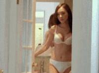 少女戴肛塞尿道塞 带狐狸尾巴肛塞上街 动漫少女戴肛塞图片