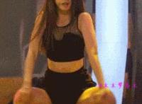 尿道塞花憋尿的故事 强迫女生塞乒乓球视频 强迫尿道塞憋尿图片