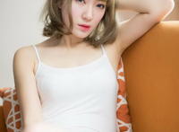 美女大胆裸露生殖器图 大胆全透明时装表演图 大胆露b人艺体艺术