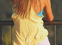 古代女子骑木马电影 骑木马惩罚图：骑木马酷刑图片