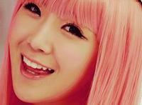 日本人跪舔的视频播放动态图 享受男人跪舔视频 