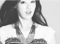 帅哥强吻美女的奶奶gif  美女奶奶让男人摸 美女奶奶不用手当照片