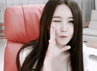 爸爸大鸟黑粗长 摸老师的大鸟 互相吃大鸟经历