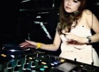 我有范冰冰下面图片 李晨扒范冰冰的裤子动态图