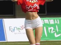 小女孩内衣胸罩动态图 男朋友要脱我胸罩