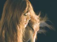 医生解我的胸罩检查 女友主动解开内衣动态图