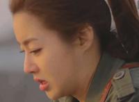 夏天女同学的胸罩透明图片欣赏 夏天女同学衣服透照片