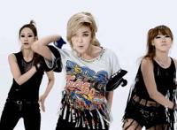 bl小攻把小受囚禁漫画全集图片 耽美医生攻惩罚道具动态图