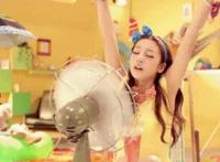 爆乳妇女动态图 美女乳摇动态壁纸动态图片欣赏