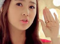 女人的阴性部视频孩子 女人阴性黄一点图