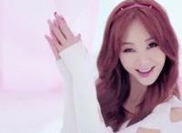 小七小楼春色办公室诱惑动态图:办公室偷吻 办公室诱惑女密书