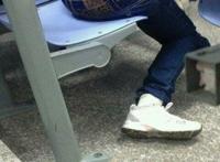 美女大街上低腰裤视频动态图 低腰裤顾客图片