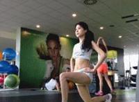 邪恶动态图男主舔nz:男主禁欲闷骚有肉肉 女主柔弱温柔男主粗鲁