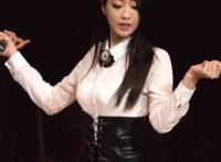 闻帆布鞋小说主角有恋足癖的小说 白袜帆布鞋少女邪恶动态图