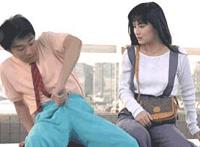 楼道鞋柜变态图片 偷楼道里的高跟鞋 楼道打胶