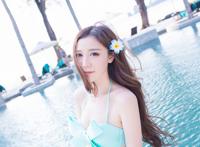 宅男女神海边比基尼酥胸性感写真一