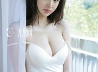 尤果网性感白色吊带内衣美女写真