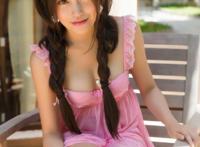 甜美女生蕾丝睡衣丝袜美腿性感写真