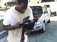 女人自慰有几种方法GIF图解:喂奶门美女与野兽真人版