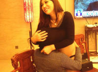 莫露露哺乳照爆奶门:裸模哺乳莫露露,莫露露mv视频