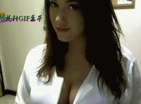 贝爷爆浆虫gif:贝尔吃爆浆虫子gif