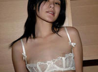 陈文媛2008吃鸡照网盘:陈文媛吃鸡经典照图片