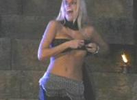 男人把护士日了的图片:医院取精室情趣视频