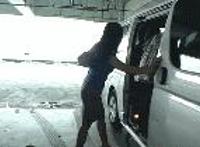 非洲黑人性奴:嗯啊肉棒抽插公车