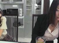 极品少妇激情内射20p:跪下舔老师的脚