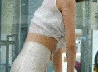 女人三个洞位置示意图:黑头拔出来后大洞