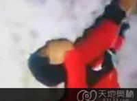 2009年重庆红衣男孩事件