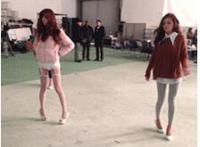 高中生电梯门激战:强悍的野外不雅视频