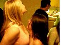 小兰触手热图:小兰纯洁被傉动态图