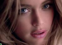 赵丽颖生孩子视频:没有穿衣服的赵丽颖图片