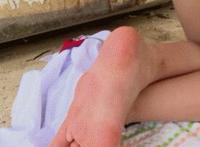 女生拉屎不喜勿喷图片:美女大便女生公共厕所大便图