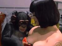 内裤湿白带像水图:女生早上起床内裤湿的图片