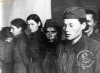 猛虎女兵遗体极为惨烈:二战苏联女兵被俘后图