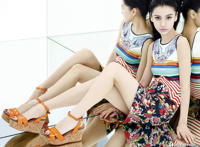 angela baby白袜图:杨颖的脚大图