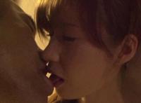 美女拍拍gif:美女动态恶搞图片