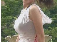 公车猪手捏奶揉胸视频:明星全裸床战遭揉胸片